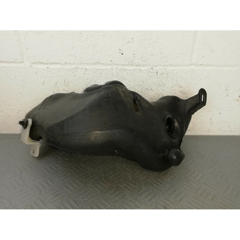 VASCHETTA ACQUA TERGICRISTALLI CITROEN C4 MK1 BERLINA 1.4.B DAL 2004 AL 2010 COD.9650226480  2400000036579