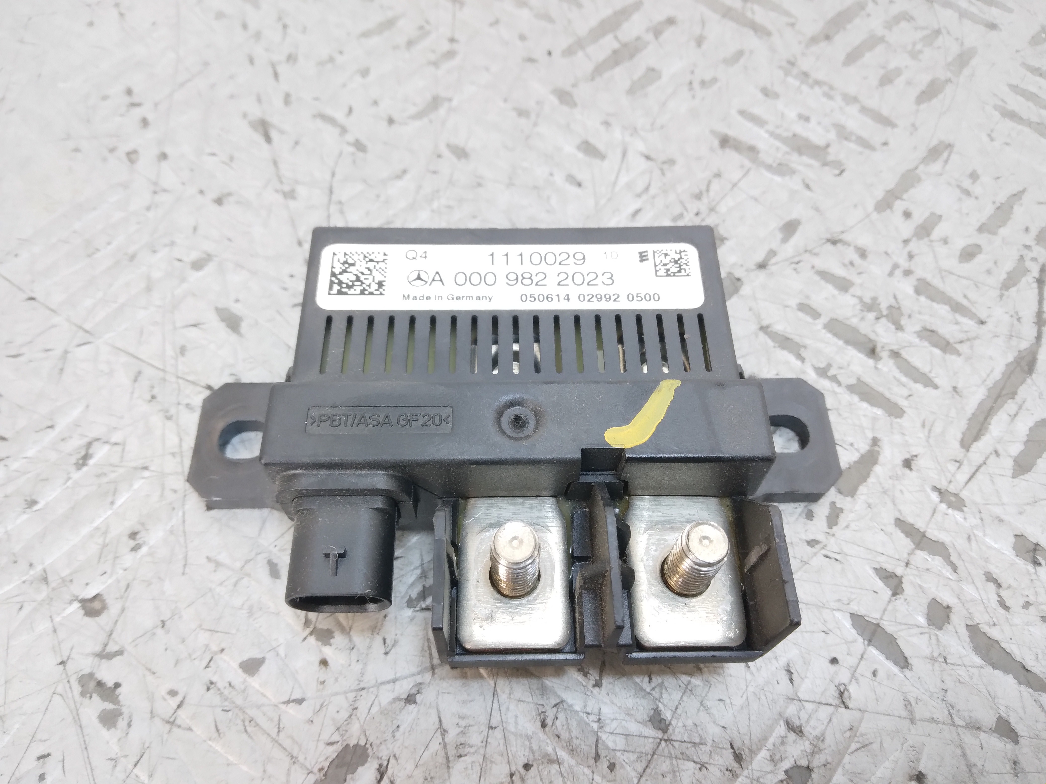 9401 Centralina rele batteria Mercedes Classe A W176 A180 del 2014 cod a00098220