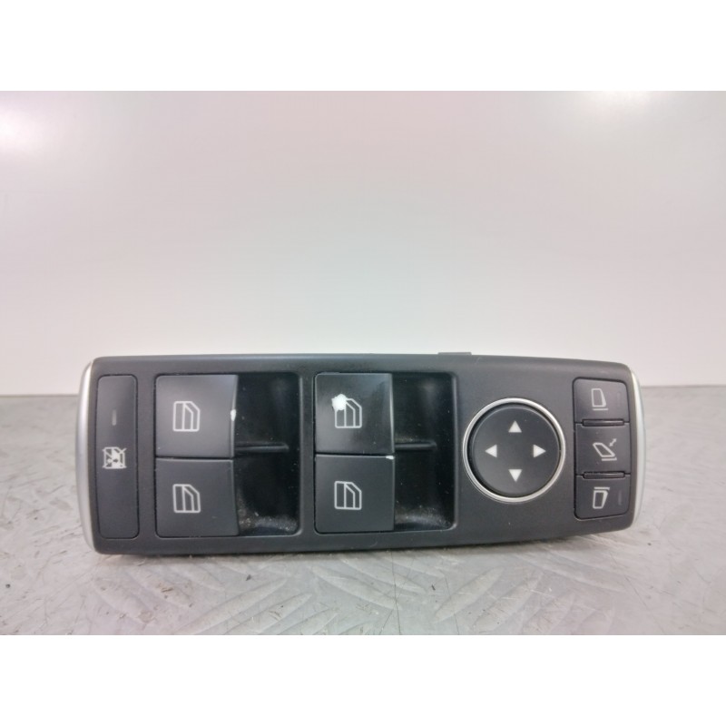 Pulsantiera alzacristalli anteriore sinistra Mercedes Classe A W176 cod a166905440  1673533852751