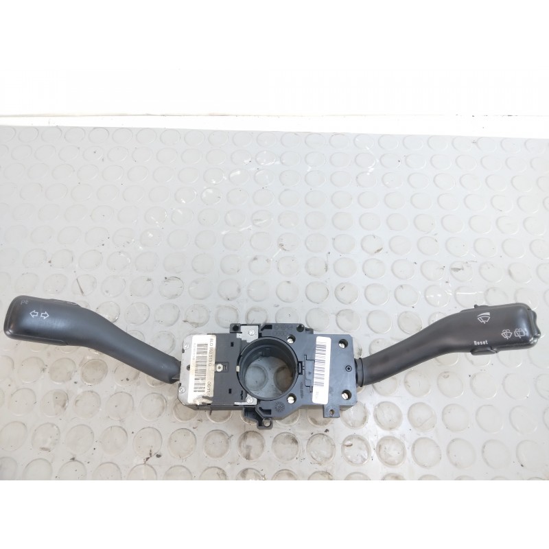 Devioluci Vw Bora del 2004 cod 8l0953513g  1677250799702