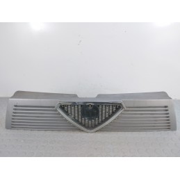 Mascherina griglia ant Alfa Romeo 75 del 1988  1677581125799
