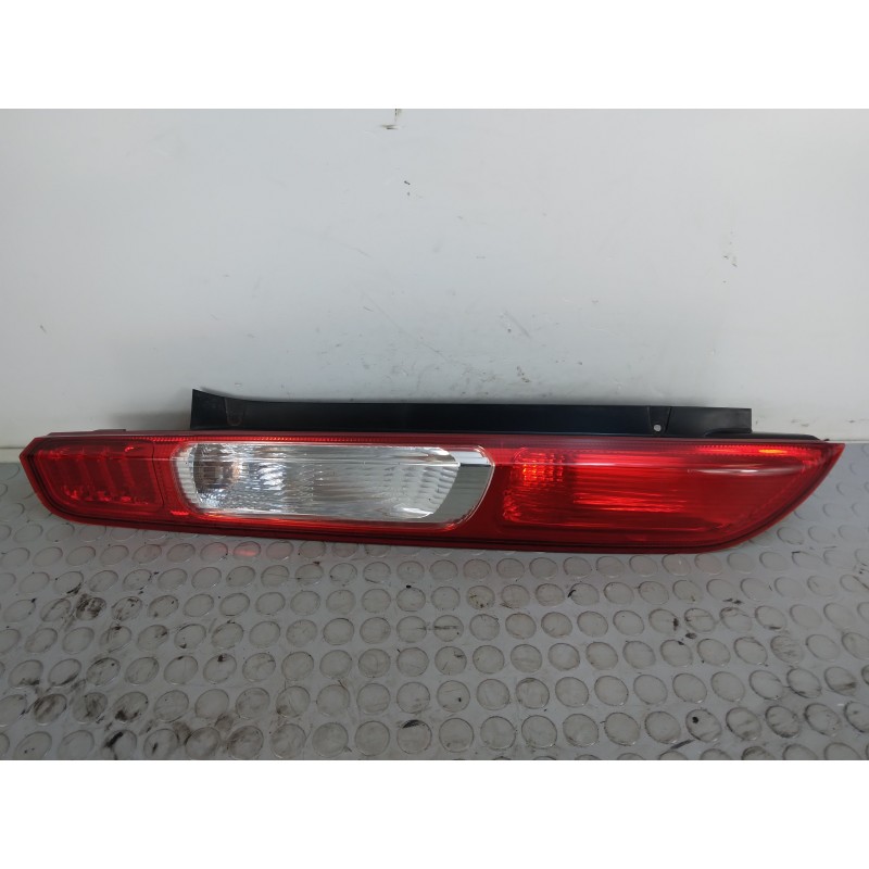 Fanale Stop Posteriore Sinistro Ford Focus Berlina Dal 2004 al 2011  1677680670381