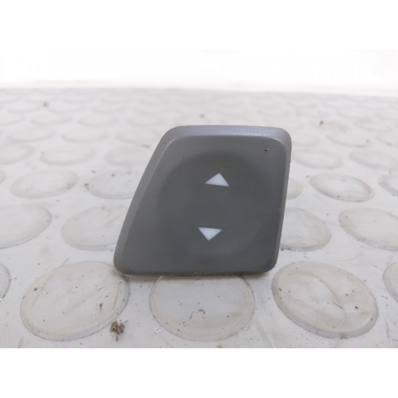 Pulsantiera alzavetro ant dx Fiat 500 del 2009 cod 28767  1677766786524