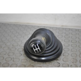 Pomello cuffia cambio Ford Fiesta V del 2008 (Cuffia leggermente rovinata)  1679066907517