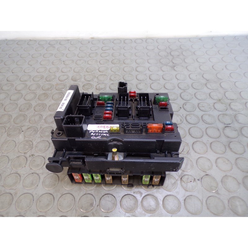 Centralina portafusibili Peugeot 307 del 2004 cod 9650664180  1679582434191