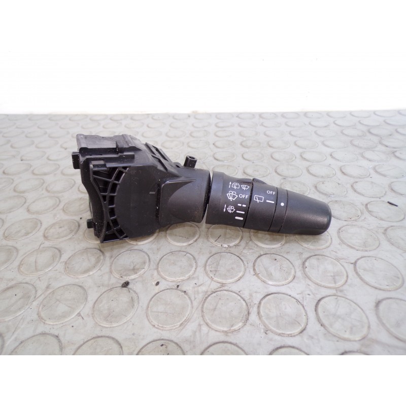 Leva tergicristalli dx Nissan Micra k12 del 2004 cod 25260av781  1679583455201