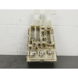 CENTRALINA SCATOLA PORTA FUSIBILI TOYOTA YARIS DAL 05 AL 11  2400000001720