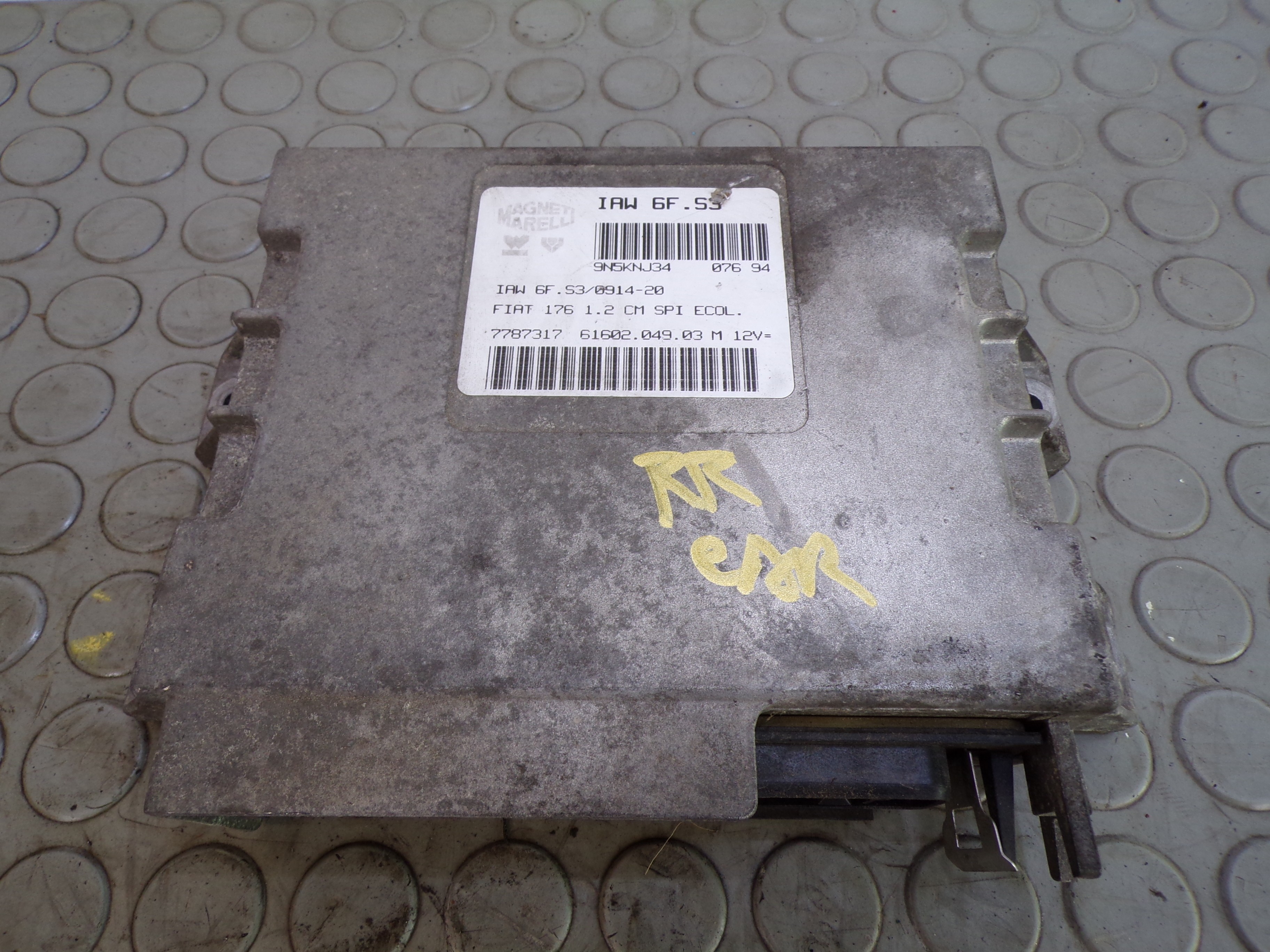 11323 Centralina motore Fiat Punto 176 1.2 b dal 1993 al 1999 cod 7787317 iaw6f.