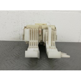 CENTRALINA SCATOLA PORTA FUSIBILI TOYOTA YARIS DAL 05 AL 11  2400000001720