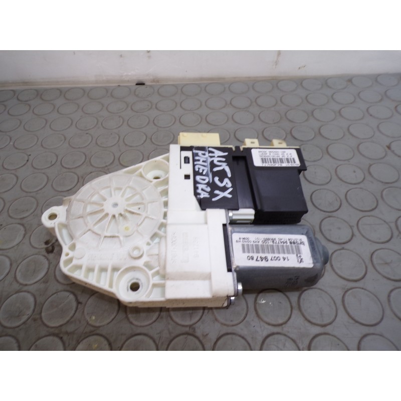 Motorino alzavetro ant sx Lancia Phedra dal 2002 al 2010 cod 140794780  1681988253764