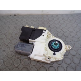 Motorino alzavetro ant sx Lancia Phedra dal 2002 al 2010 cod 140794780  1681988253764
