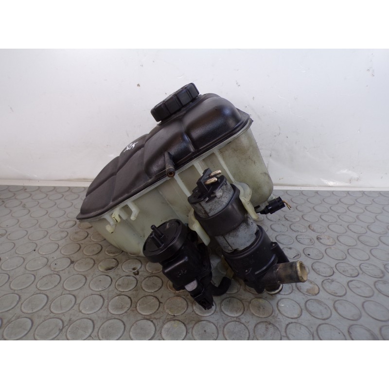 Vaschetta acqua radiatore Mercedes Slk Classe C W203 dal 2000 al 2007 cod 2035000049  1682089339722