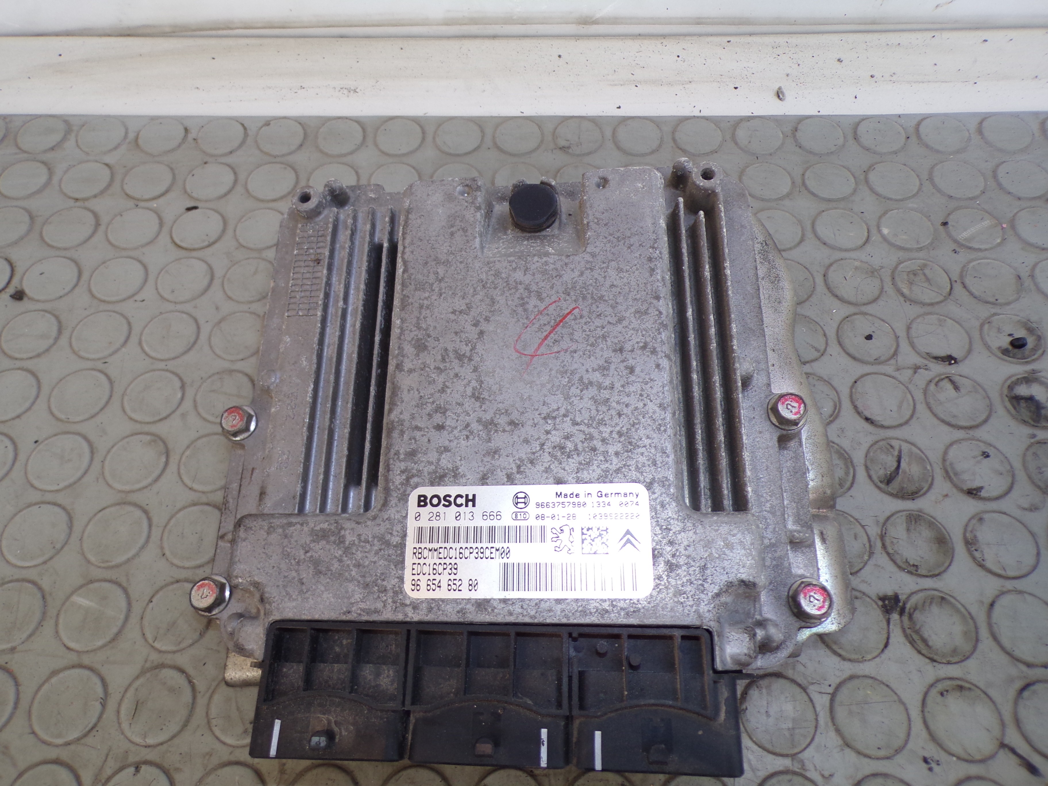 11571 Centralina motore Citroen C-Crosser 2.2 d dal 2007 al 2012 cod 0281013666