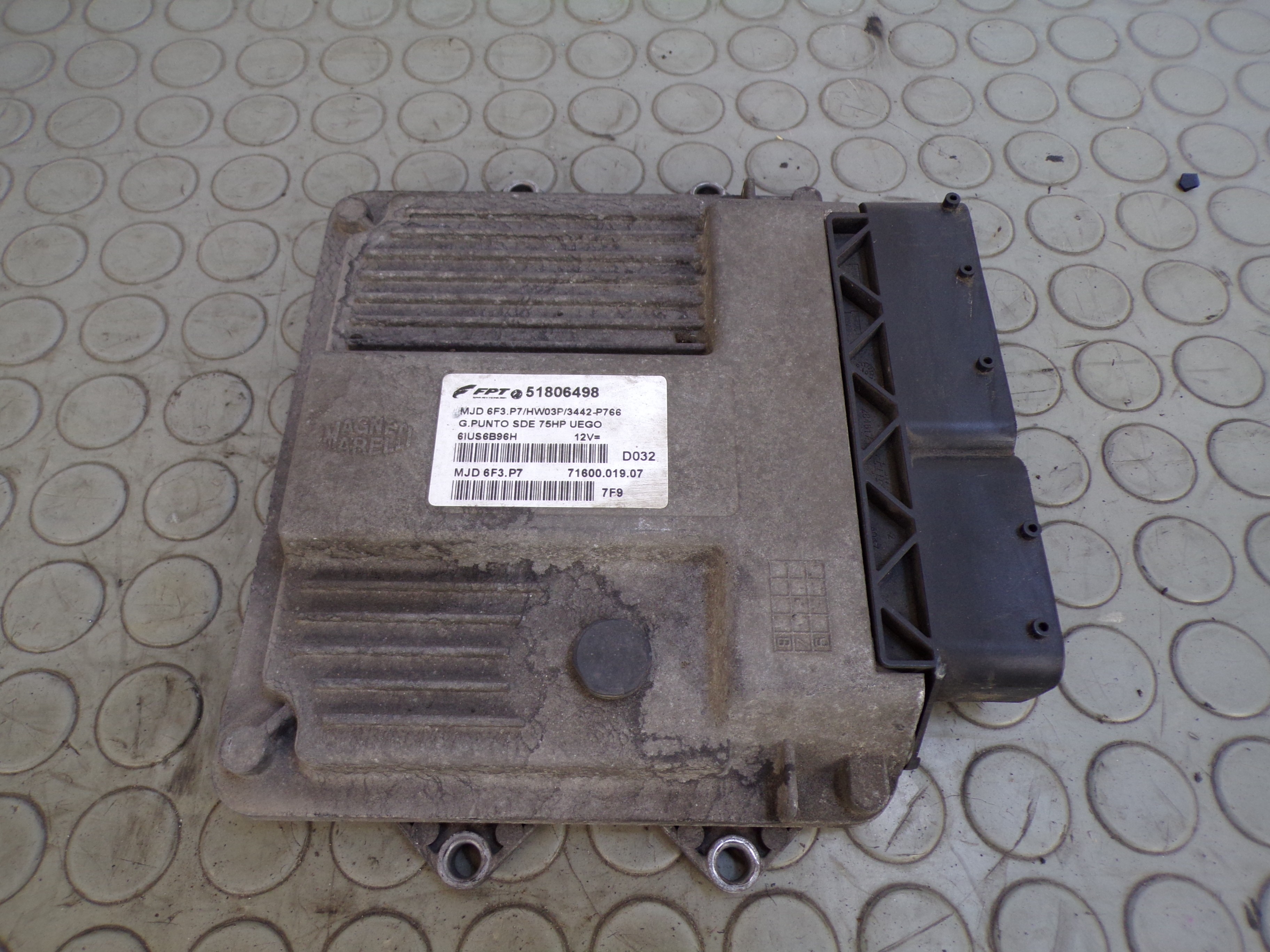 11649 Centralina motore Fiat Grande Punto 1.3 d dal 2005 a l2018 cod 51806498
