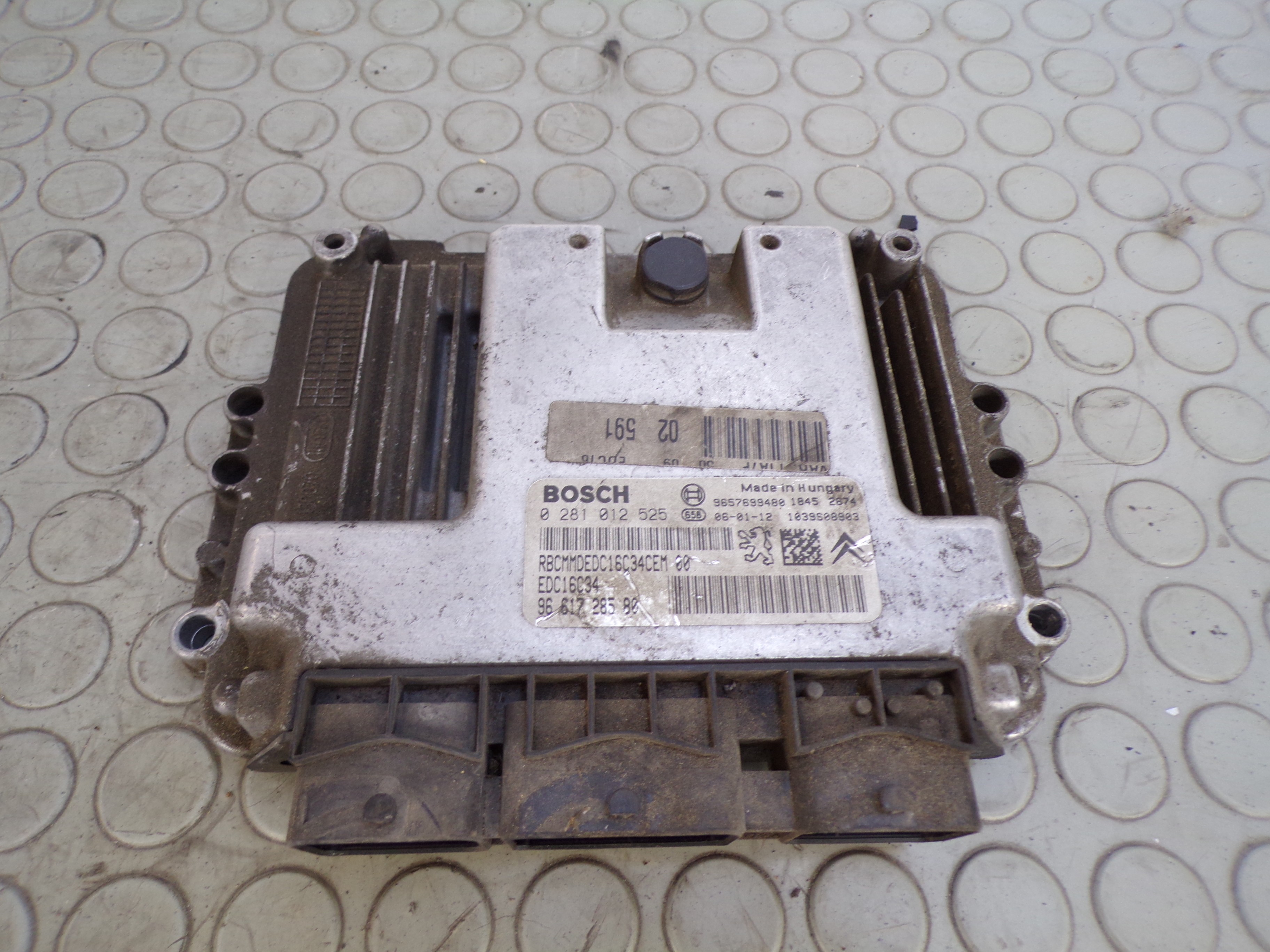 11650 Centralina motore Peugeot 206 1.4 d dal 1998 al 2012 cod 0281012525 966172