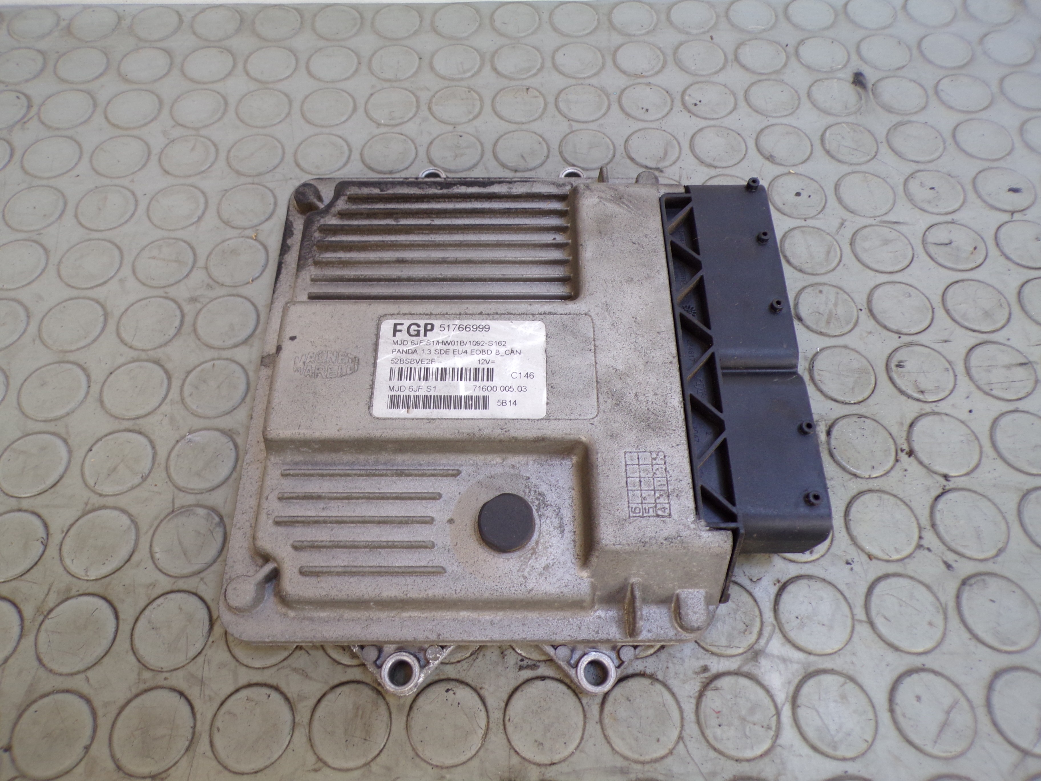 11652 Centralina motore Fiat Panda 169 1.3 d dal 2003 al 2012 cod 51766999