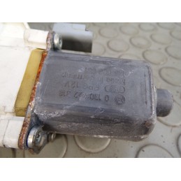 Motorino alzavetro ant dx Nissan Micra K12 dal 2002 al 2010 cod 0130822318  1684850171029