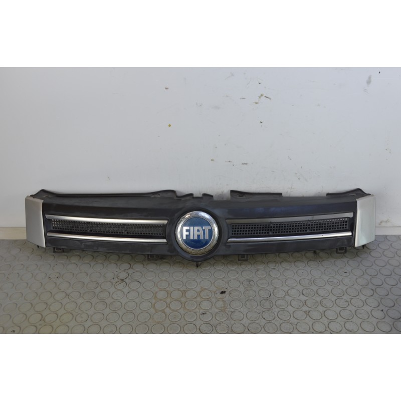 Mascherina griglia anteriore Fiat Panda 169 dal 2003 al 2012 cod 735353899  1685545364016