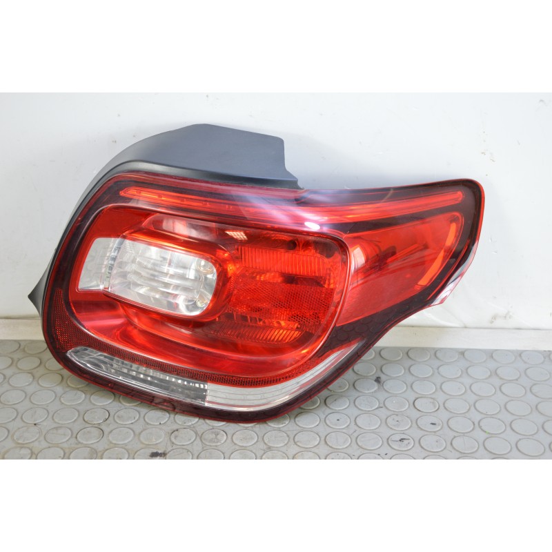 Fanale fanalino stop post dx Citroen Ds3 dal 2010 al 2015 cod 9676793380-00  1686661770156