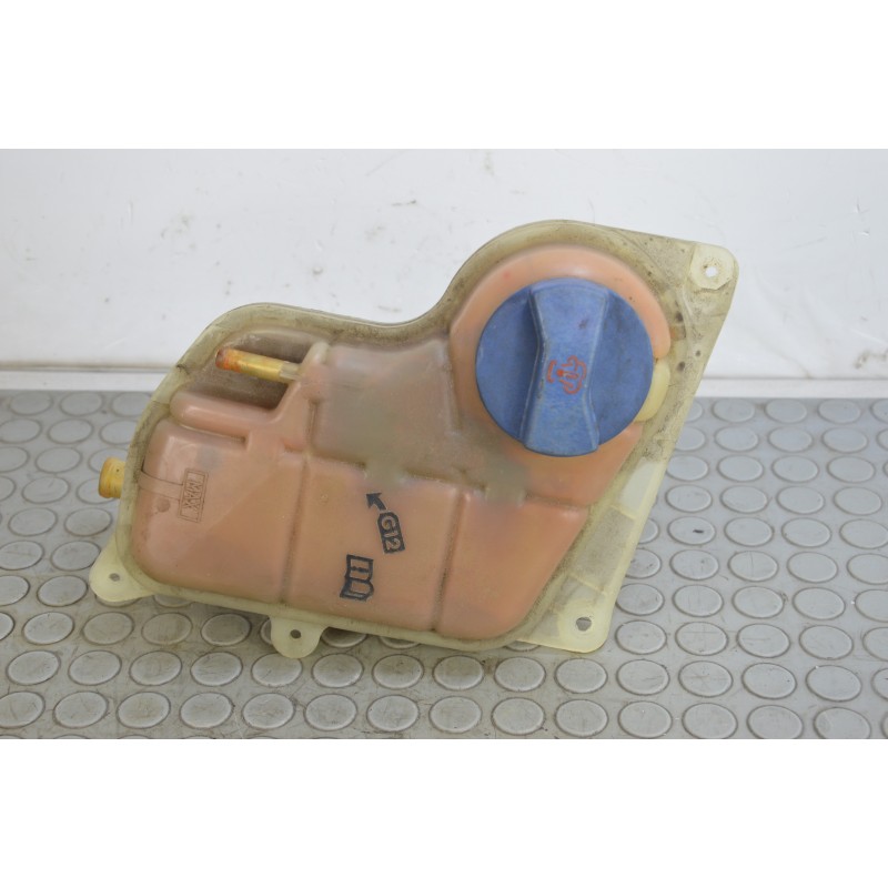 Vaschetta acqua radiatore Audi A4 B5 dal 1994 al 2001 cod 8d0121403j  1687247674332