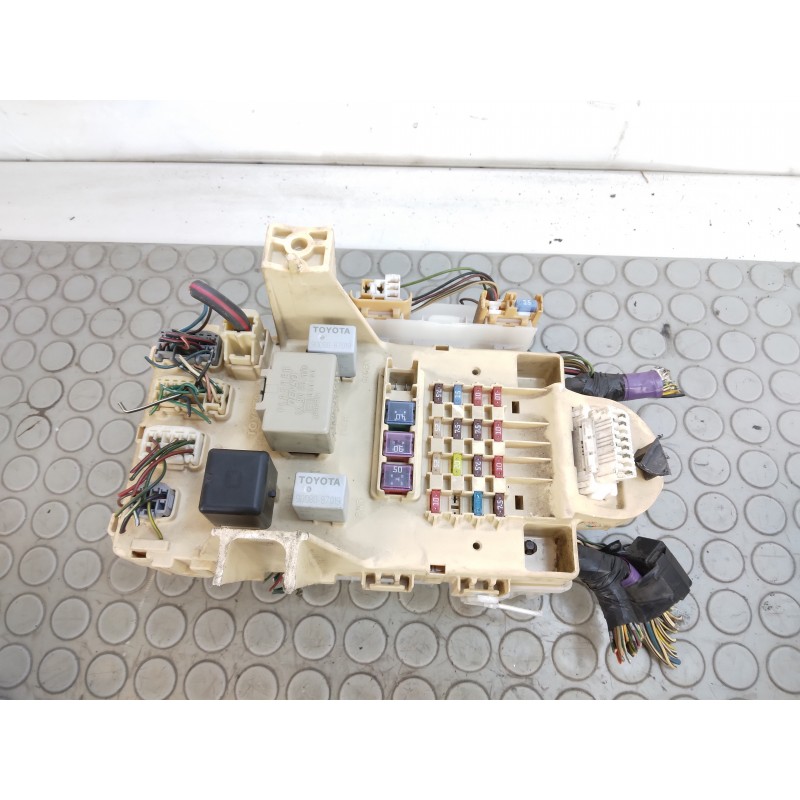 Centralina portafusibili Toyota Yaris dal 1999 al 2005 I serie dal 82730-0d040  1687256774283