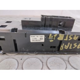 Pulsantiera alzavetro ant sx Opel Zafira B dal 2004 al 2011 cod 13228706  1687268676810