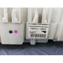 CENTRALINA SCATOLA PORTA FUSIBILI TOYOTA YARIS DAL 05 AL 11  2400000001720