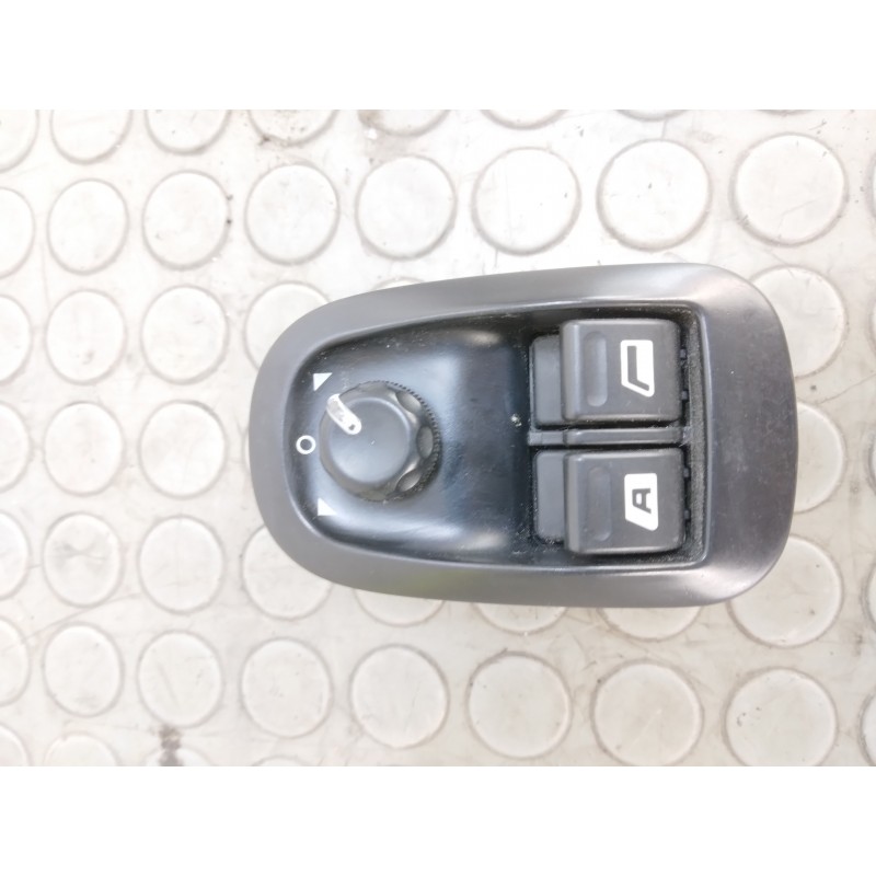 Pulsantiera alzavetro ant sx Peugeot 206 dal 2000 al 2007  1687358692447