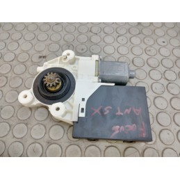 Motorino alzavetro ant sx Ford Focus II serie dal 2004 al 2011 cod 0130822215  1687858465510