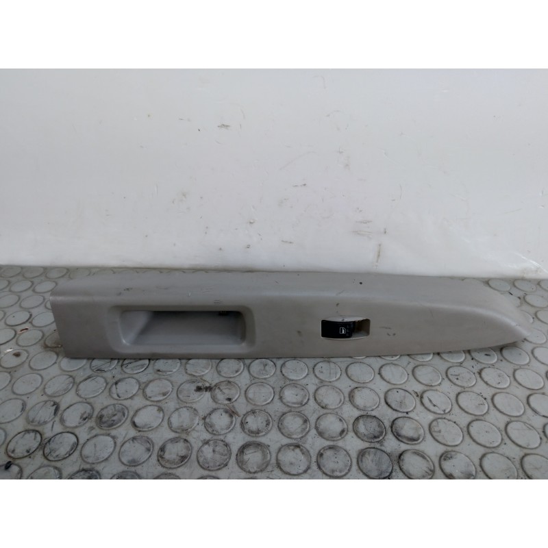 Pulsantiera alzavetro post dx Daihatsu Sirion dal 2005 al 2014 cod 74271-b1010  1688133560807