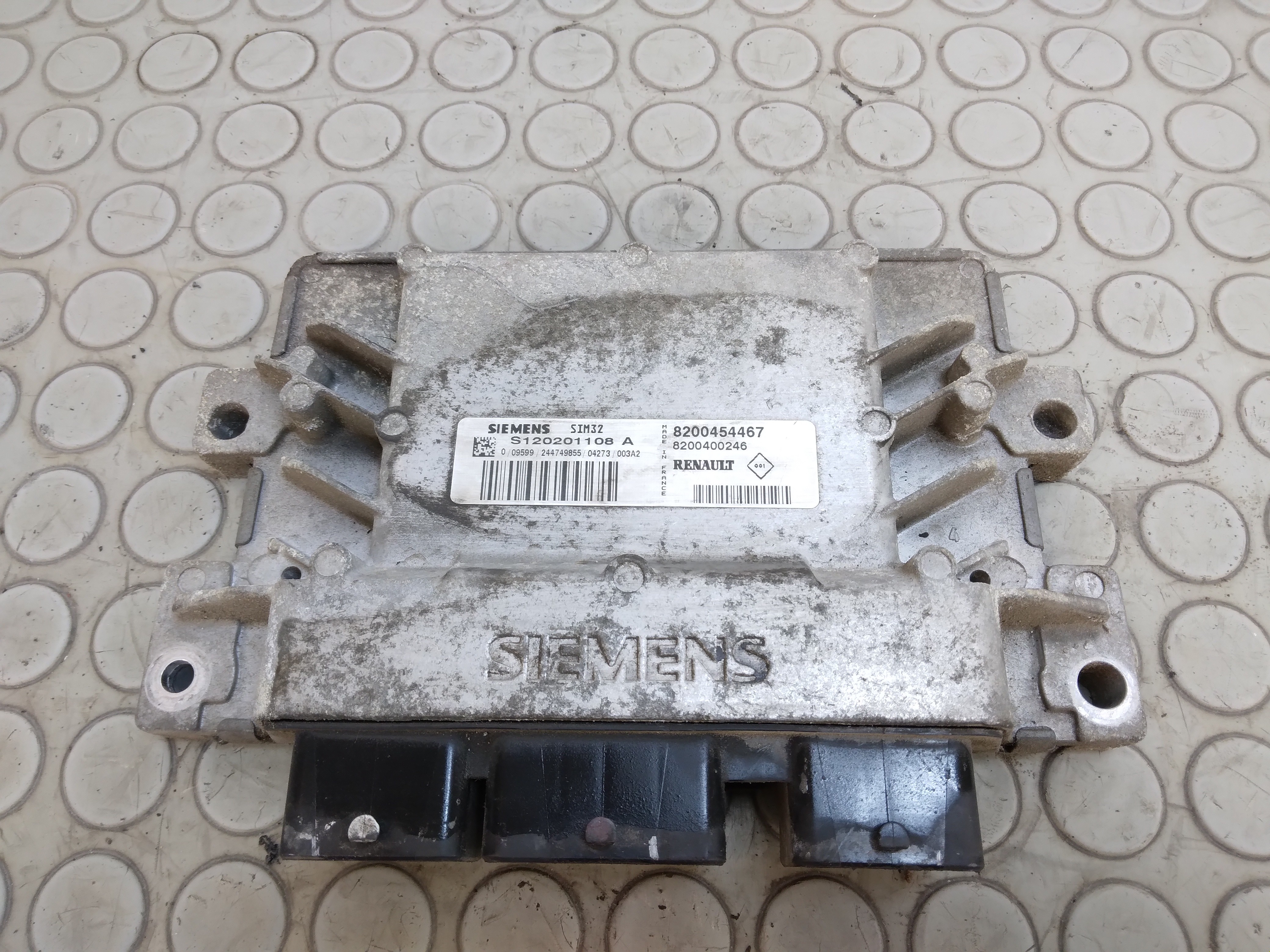 12207 Centralina motore Renault Clio 1.2 b dal 1998 al 2007 II serie cod 8200454