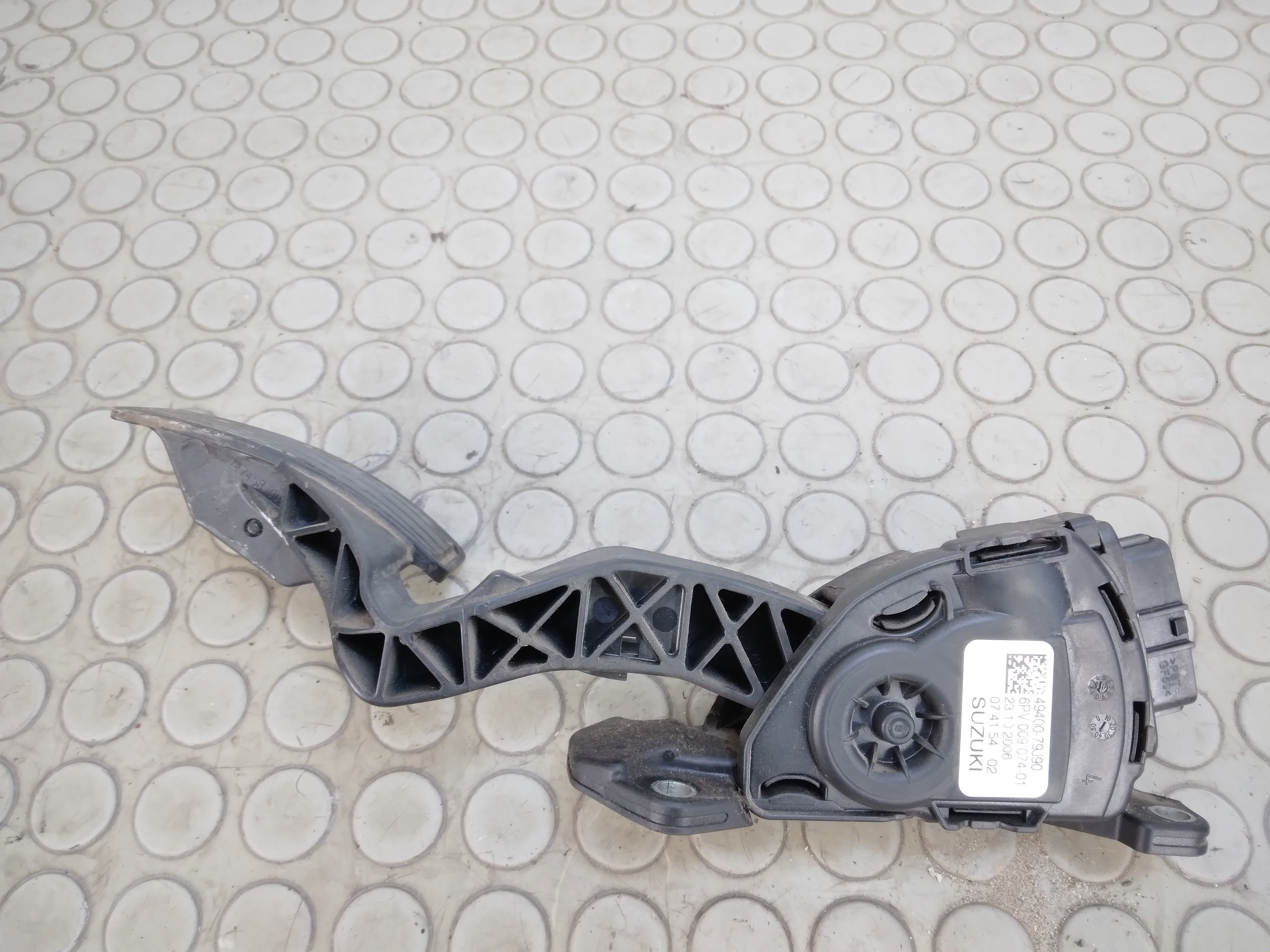 12485 Pedale acceleratore Fiat Sedici dal 2005 al 2014 cod 49400-79j90