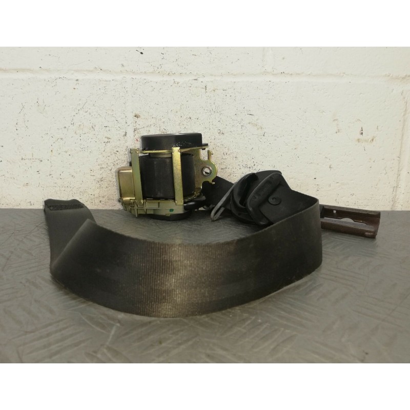 CINTURA DI SICUREZZA ANT.DX LATO PASSEGGERO PEUGEOT 307 SW DAL 2002 AL 2008  2400000033752