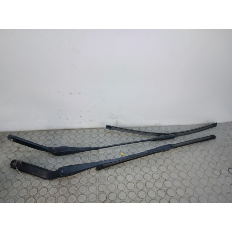 Braccetti tergicristalli dx sx Bmw Serie 1 E87 dal 2005 al 2017  1690297670995