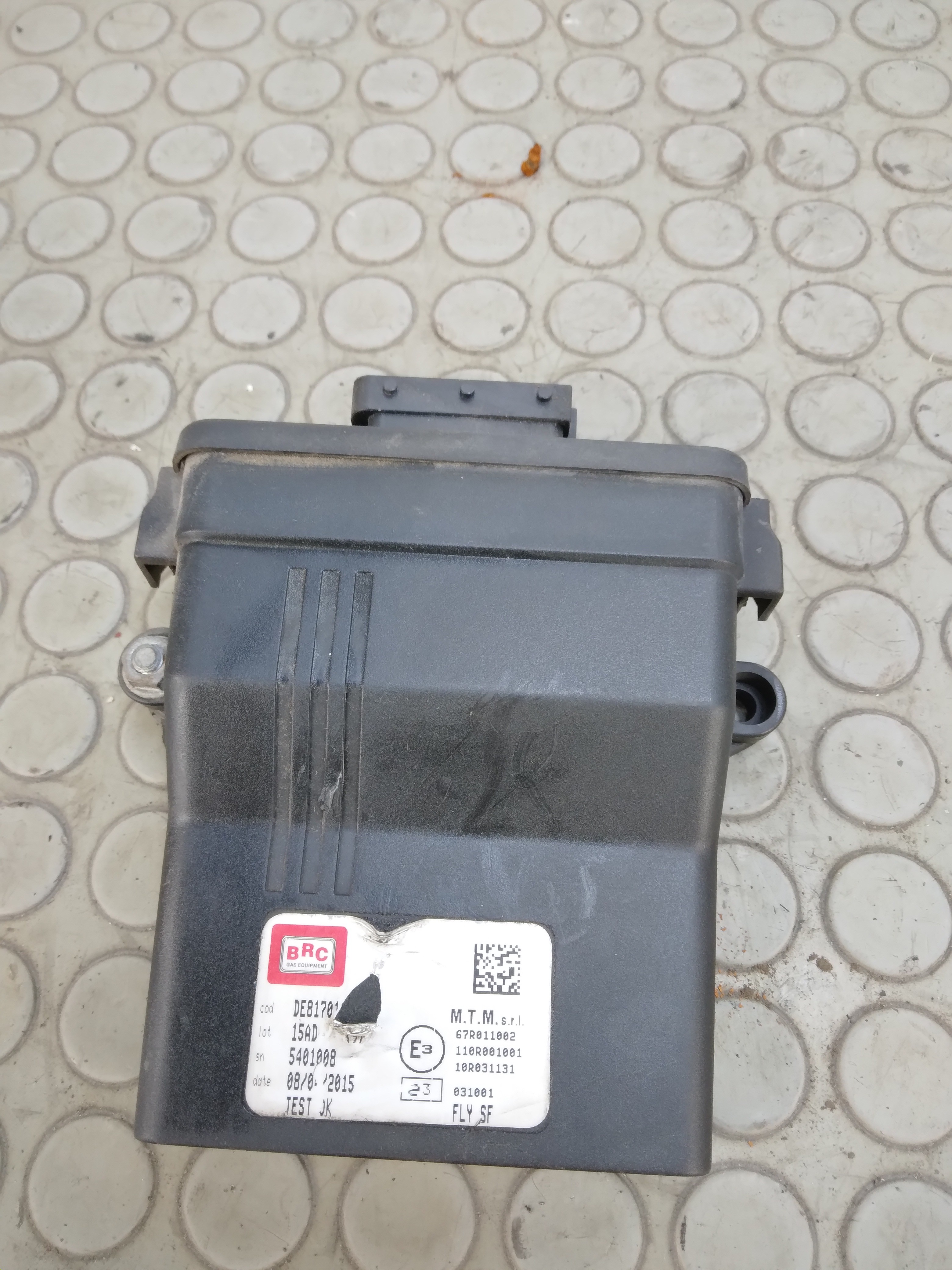 12724 Centralina motore gas Hyundai I20 dal 2007 al 2013 cod 67r001002 110r00100