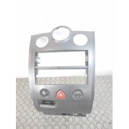 Blocchetto accensione pulsantiera centrale Renault Megane dal 2001 al 2007 cod 8200125077  1694615938453