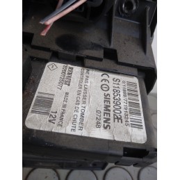 Blocchetto accensione pulsantiera centrale Renault Megane dal 2001 al 2007 cod 8200125077  1694615938453