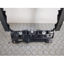 Plastica interna carena alloggio stereo Renault Captur dal 2019 in poi cod 280388301r  1697464857142