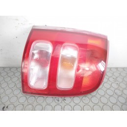 Fanale fanalino stop post sx Nissan Micra K11 dal 1992 al 2002  1698069605107