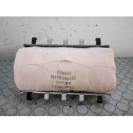 Airbag lato passeggero Toyota Yaris II serie dal 2004 al 2011  1700146724424