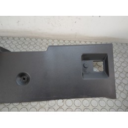 Modanatura plastica rivestimento vano portellone Opel Karl dal 2015 al 2019 cod 95408364  1700236909748