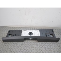 Modanatura plastica rivestimento vano portellone Opel Karl dal 2015 al 2019 cod 95408364  1700236909748