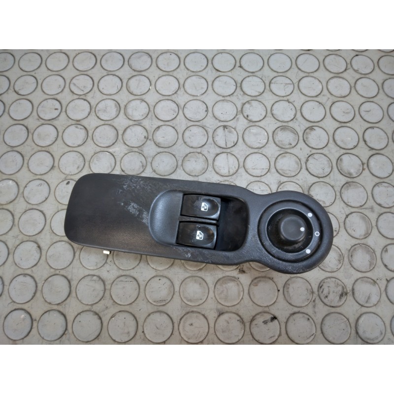 Pulsantiera alzavetro ant sx Renault Modus dal 2004 al 2013 cod 8200277630  1700668759850