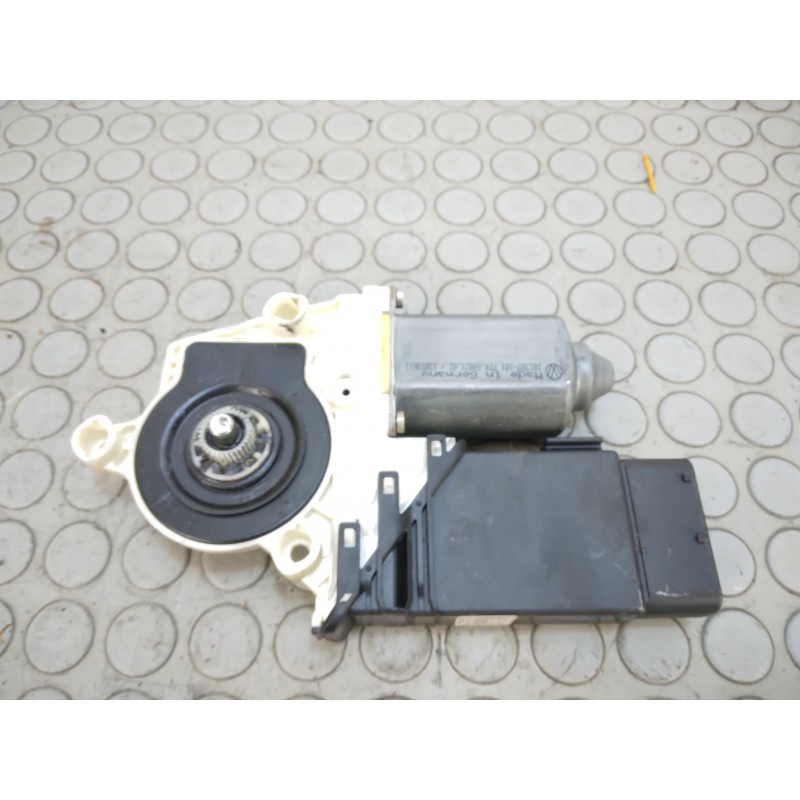Motorino alzavetro ant sx Vw Golf IV dal 1997 al 2004 cod 101387-101  1700756180122