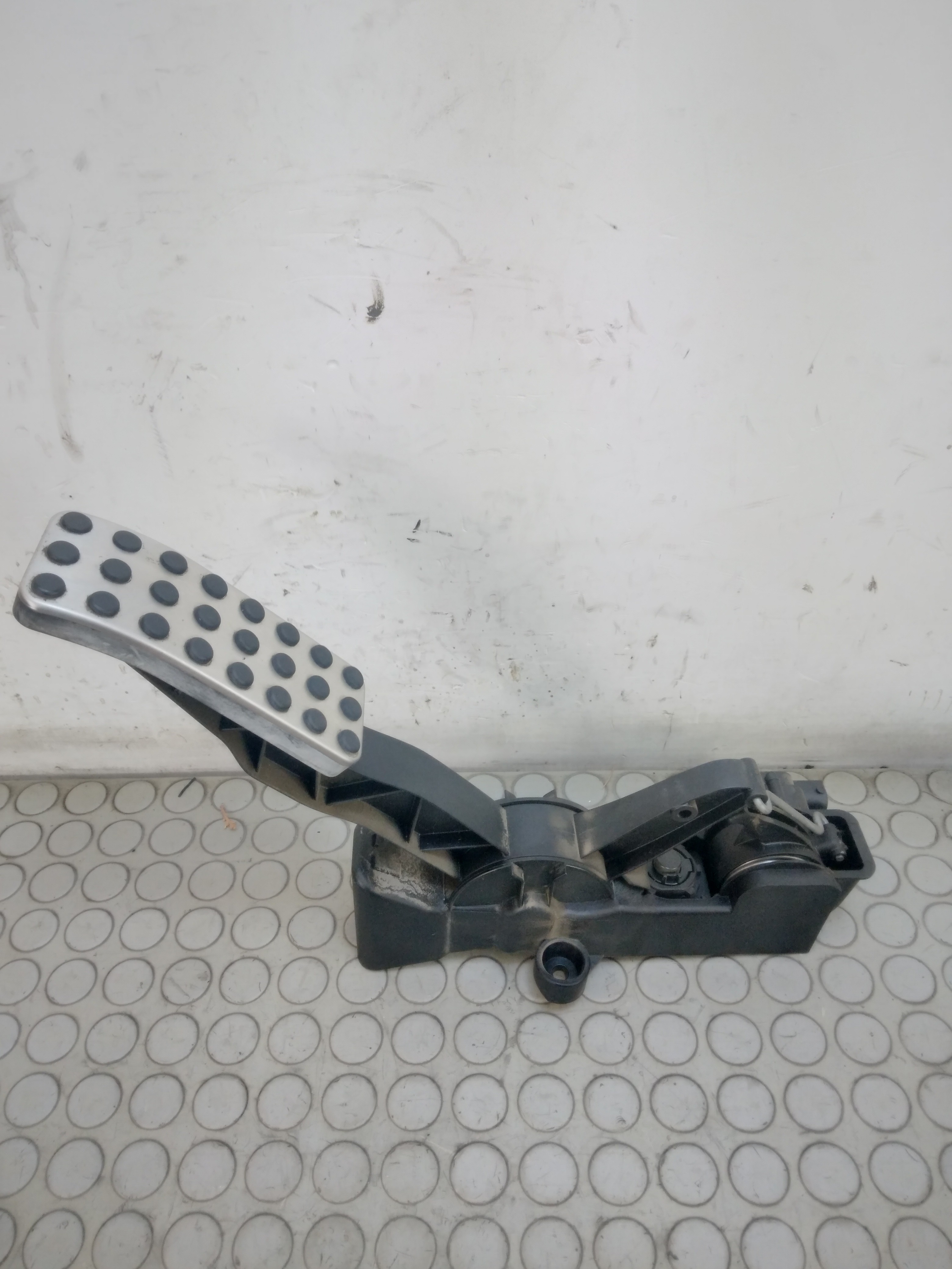 14498 Pedale acceleratore Mercedes Classe B W245 dal 2005 al 2011 cod a169300050