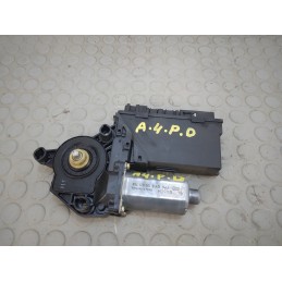 Motorino alzavetro post dx Audi A4 B6 8E Avant dal 2000 al 2004 cod 0130821766 5wk47011bbf  1701790559288