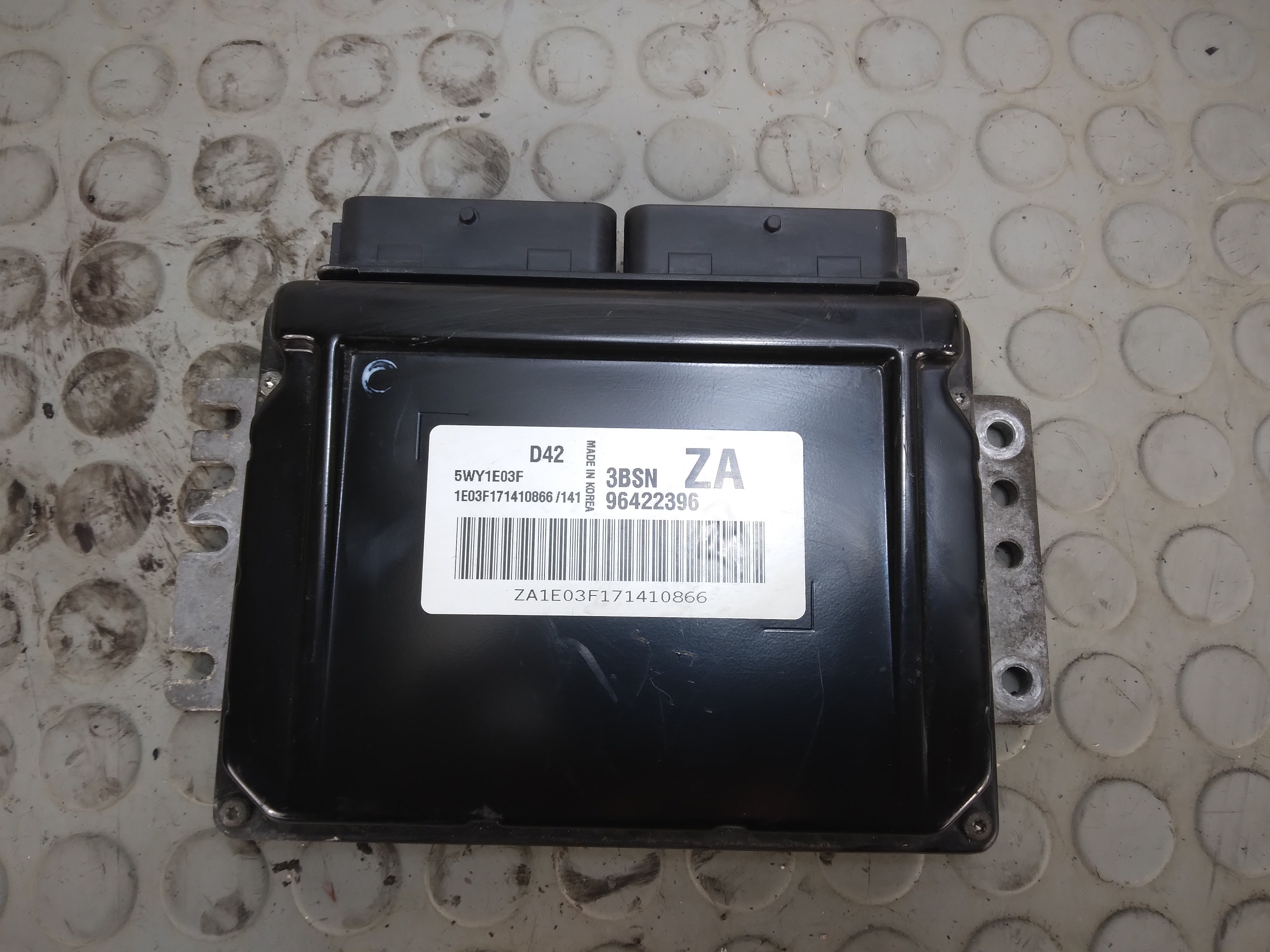 14683 Centralina motore Chevrolet Nubira 1.6 b dal 2003 al 2009 cod 96422396