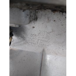 Mostrina socca maniglione posteriore bagagliaio Chevrolet Nubira dal 2003 al 2009 cod 96617900  1701960563411