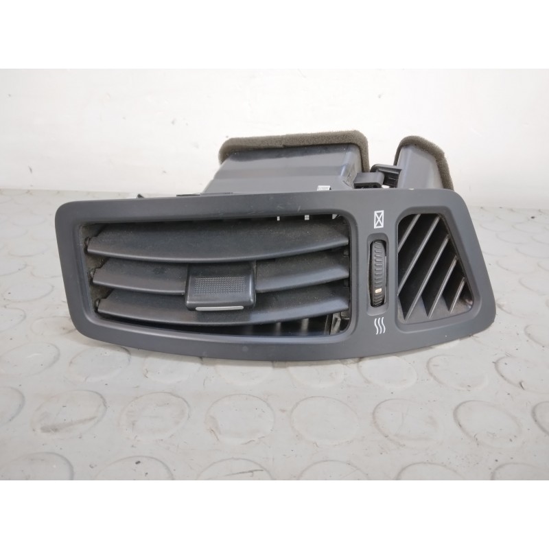 Bocchetta aria areazione ant dx Kia Ceed dal 2006 al 2012 cod 97490-1h000  1703689092685