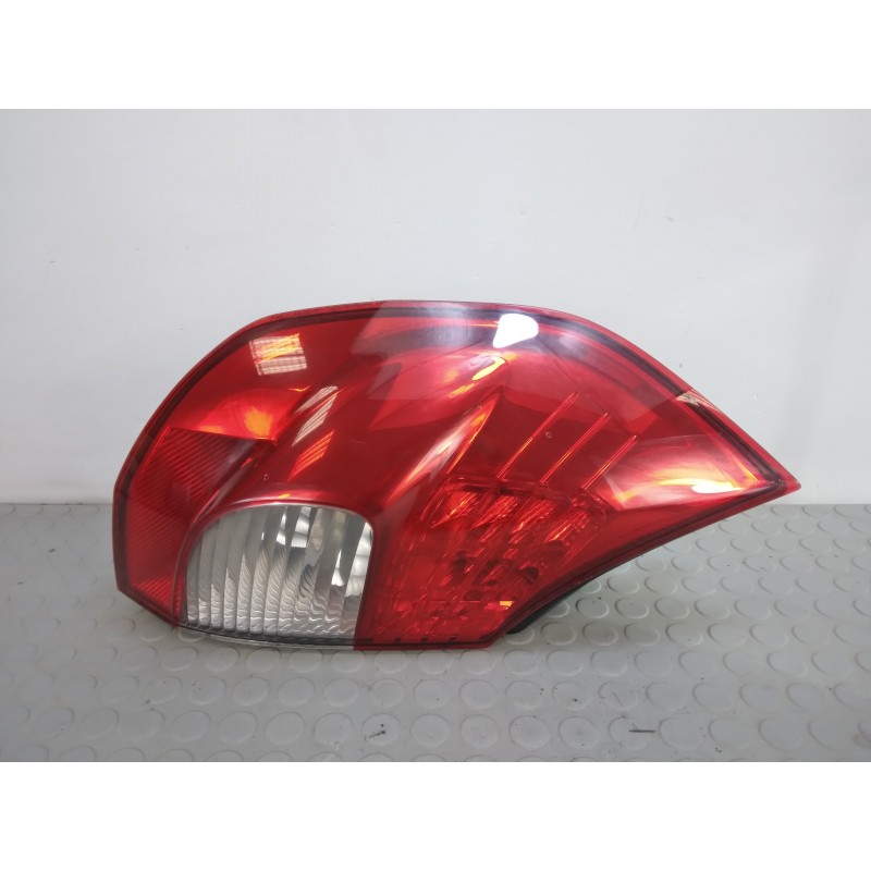 Fanale fanalino stop post sx Renault Scenic dal 2005 al 2009 cod 8200474328  1703857271959